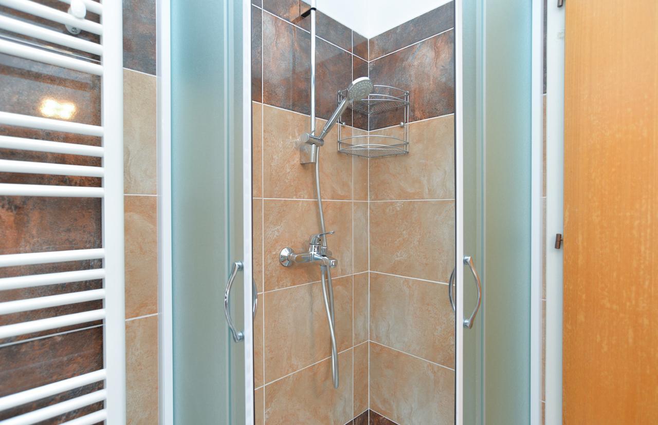 Apartment & Room Tanja 1552 Пула Екстериор снимка